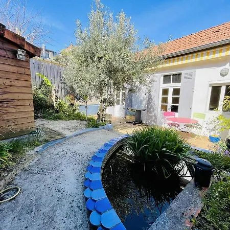 Maison Arcachon: Proche Centre, Plage Et Parc. Terrasse Ensoleillee, 2 Mezzanines, Animaux Acceptes. - Fr-1-433-101 * Arcachon